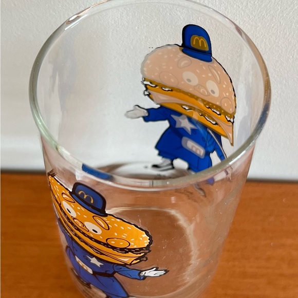 Vintage McDonalds Sheriff BIG MAC Drinking Glass Cup Collector Promo 1977 - Picture 5 of 5